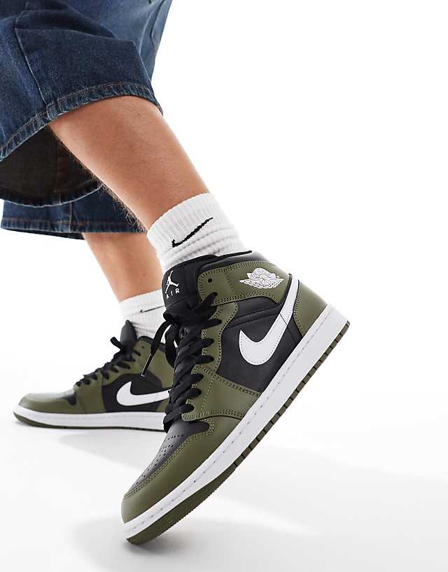 Air Jordan 1 Mid trainers